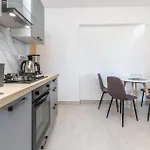 Awesome In With Wifi Apartament